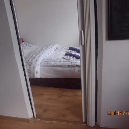 Rytirova Apartamento *