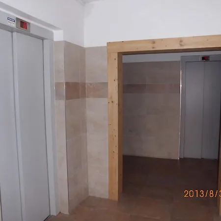 Rytirova Apartment *